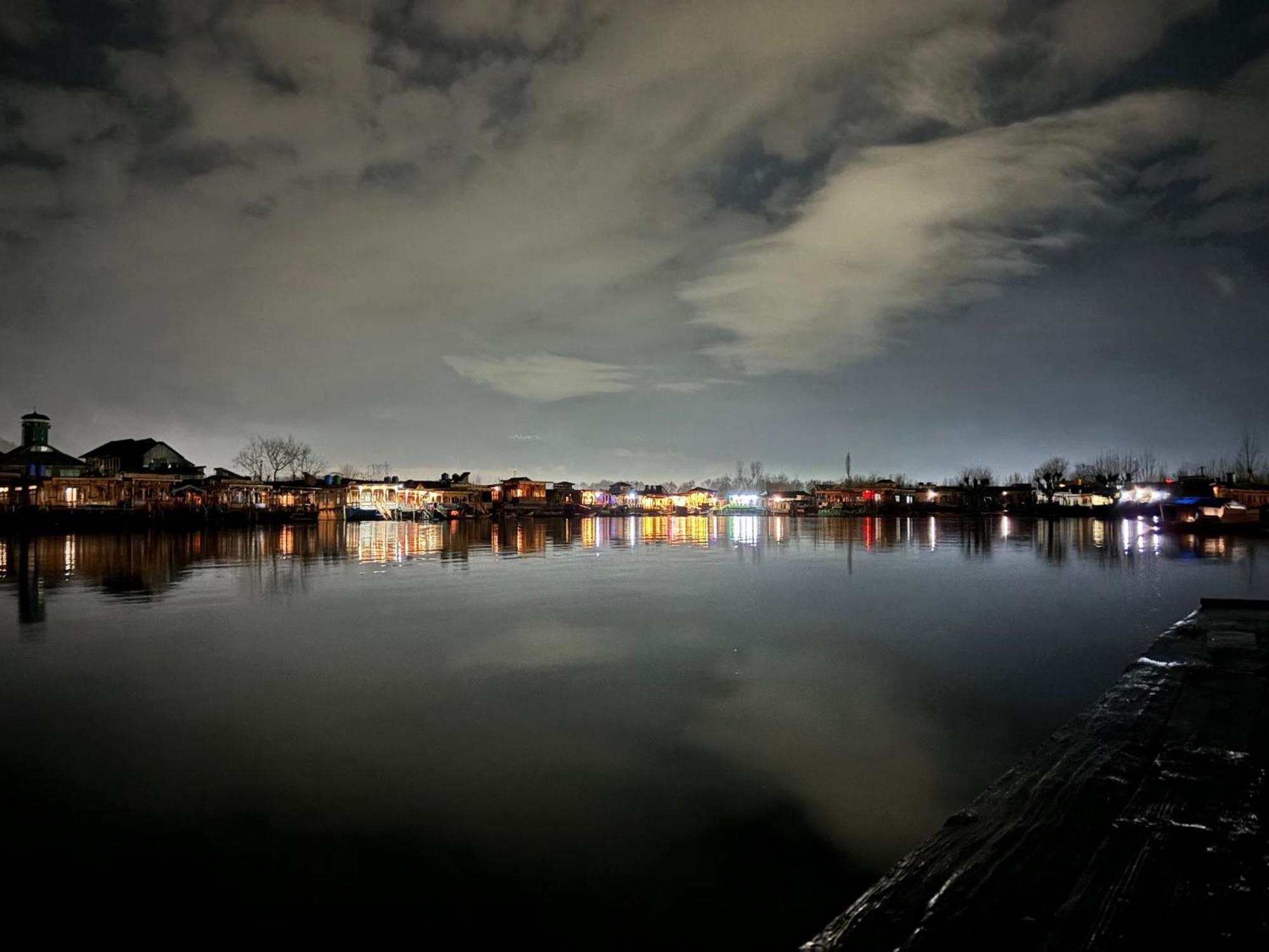 The Badyari Palace Houseboats Srīnagar Eksteriør bilde