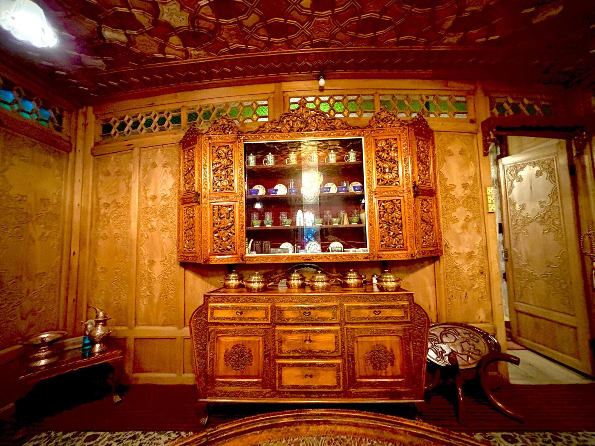 The Badyari Palace Houseboats Srīnagar Eksteriør bilde