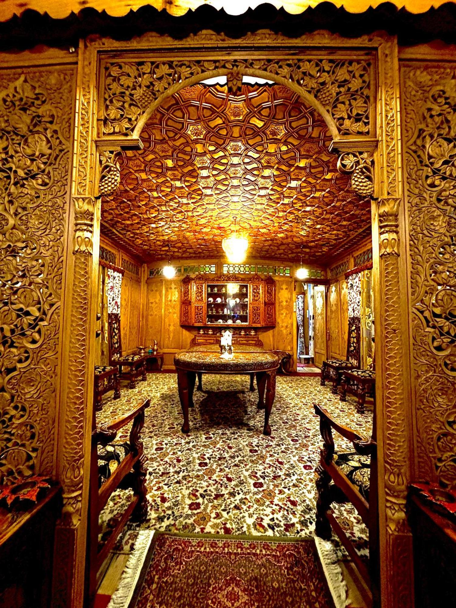 The Badyari Palace Houseboats Srīnagar Eksteriør bilde